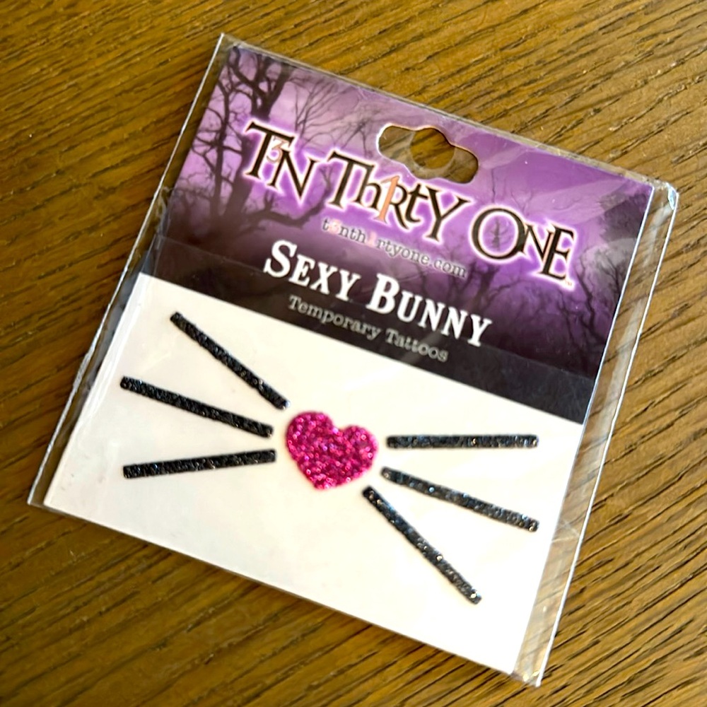 NWT Vintage Hot Topic Sexy Bunny Temporary Tatoos